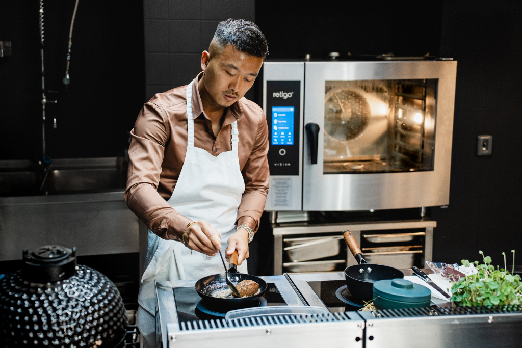 Pod vrstvami uměleckého zážitku v Levitate