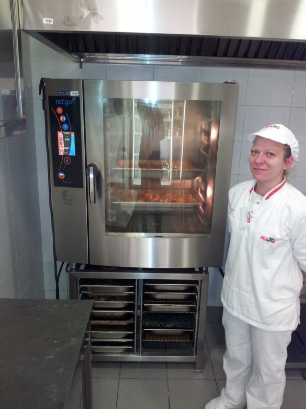 Delhaize Serbia d.o.o. - Maxi 214 obchodní řetězec